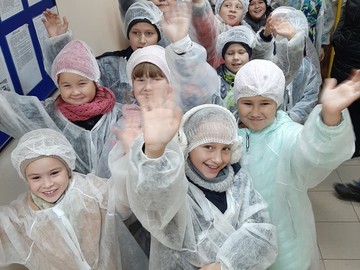Участие в проекте «Образовательный туризм. Живые уроки» привел ребят на фабрику «Вавилон» : Фото №