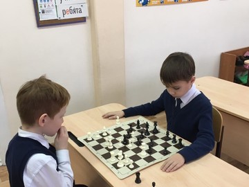 Второклассники соревновались в шахматах : Фото №