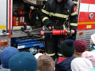 Всероссийский открытый урок по ОБЖ провели сотрудники 1 пожарно-спасательной части : Фото №
