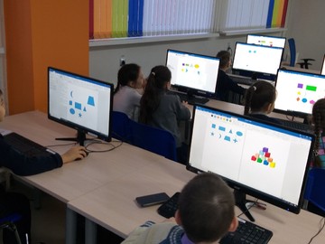 Ученики 3В класса посещают занятия по компьютерной грамотности : Фото №