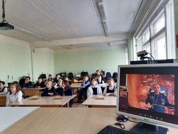 Ученики #НОШ2 подключились к онлайн-уроку безопасности от ГИМС МЧС России по ЧР : Фото №