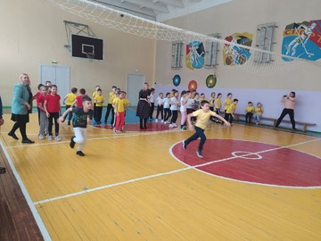 В #НОШ2 завершились соревнования «Веселые старты» среди вторых классов : Фото №