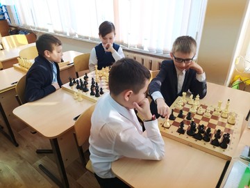 Состоялся шахматный турнир среди мальчиков : Фото №