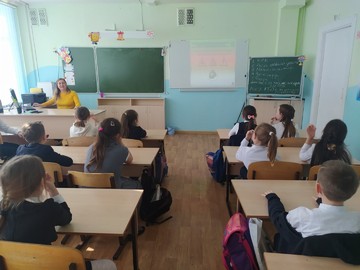 В #НОШ2 состоялся Всероссийский урок ОБЖ в формате интерактивной игры-викторины : Фото №