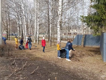 В #НОШ2 состоялась уборка территории в рамках Всероссийского экологического субботника : Фото №