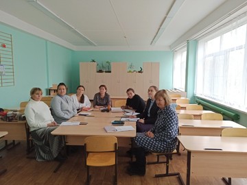 В #НОШ2 состоялся круглый стол для молодых специалистов и их наставников : Фото №