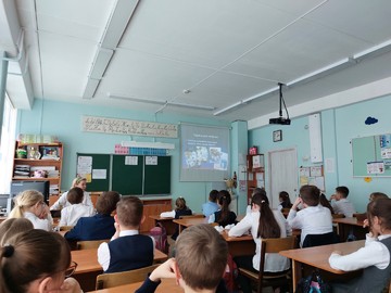 Школьный врач провела с учениками 4В класса беседу о туберкулезе : Фото №