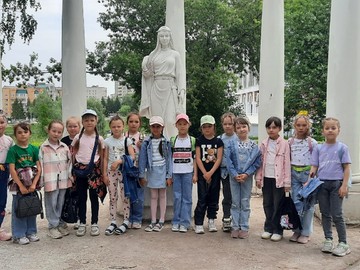 В рамках проекта «Лето в парке» первоклассники посетили парк им. 500-летия Чебоксар : Фото №
