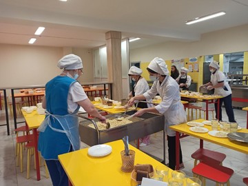 Выездная комиссия проверила организацию питания в школе : Фото №