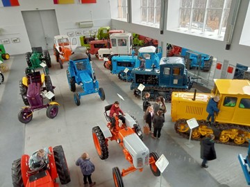 Живые уроки в Музее истории трактора : Фото №