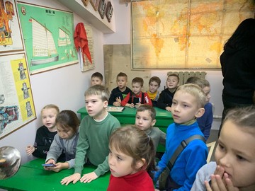 Ученики 1Э класса посетили музейный комплекс «Сделано в СССР» : Фото №
