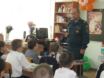 В #НОШ2 прошли уроки безопасности от ГИМС МЧС России : Фото №