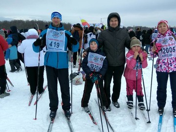 Спортивные семьи от #НОШ2 на «Лыжне России - 2019» : Фото №
