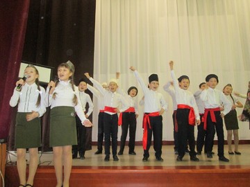 Конкурс инсценированной военно-патриотической песни среди 4 классов : Фото №