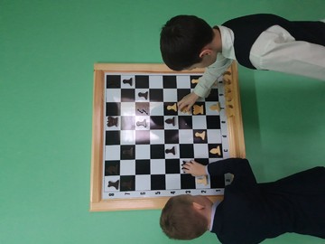 Первый день соревнований по шахматам в #НОШ2 : Фото №