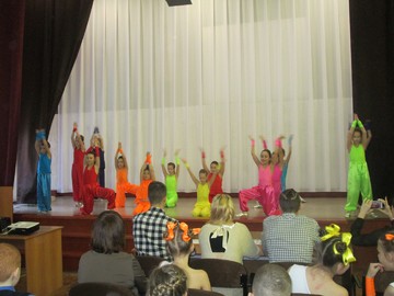 Танцевальный турнир среди третьих классов : Фото №