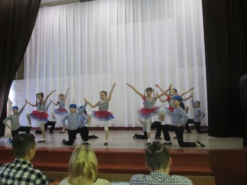 Танцевальный турнир среди третьих классов : Фото №