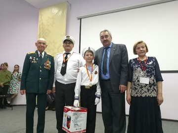 Ученик #НОШ2 стал лауреатом конкурса «Две звезды: дед и внук» : Фото №