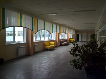 Завершены работы по замене окон на ПВХ на 3 этаже школы : Фото №