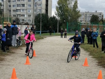 Состоялось соревнование «Безопасное колесо» среди 3-их классов : Фото №