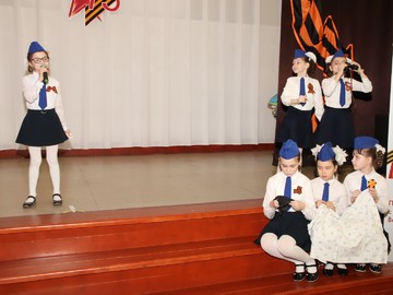 В #НОШ2 состоялся фестиваль театрализованной постановки в рамках проекта «Улицы Героев в Чебоксарах» : Фото №