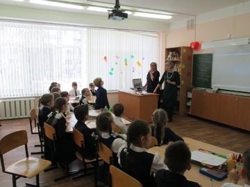 На базе #НОШ2 прошла стажировка учителей начальных классов республики : Фото №